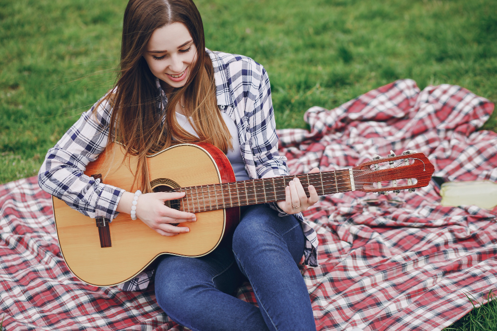 Kaip išmokti groti gitara namuose? Laisvalaikio mokymosi vadovas
